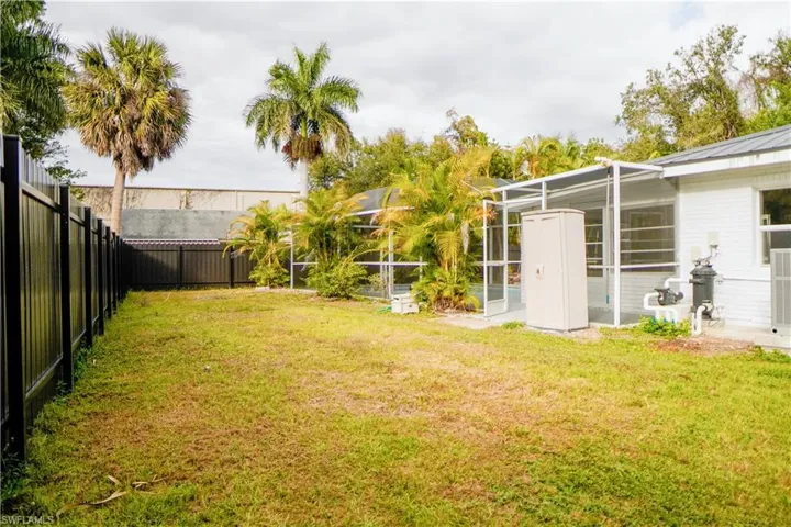 48 W North Shore Ave, North Fort Myers, Florida 33903