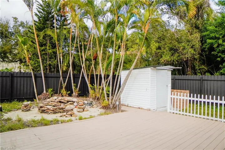 48 W North Shore Ave, North Fort Myers, Florida 33903