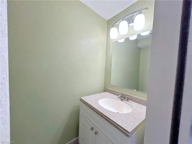 48 W North Shore Ave, North Fort Myers, Florida 33903