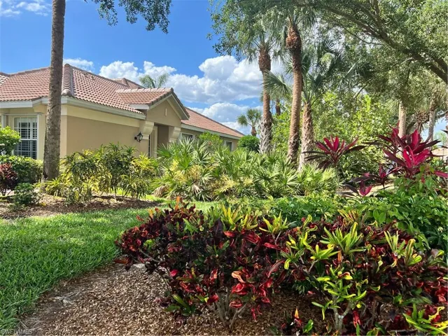 Corner Lot View