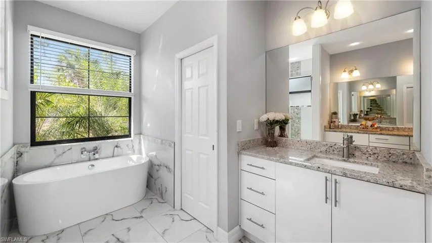 2685  20th SE AVE, Naples, FL 34117