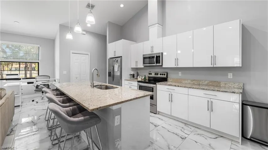 2685  20th SE AVE, Naples, FL 34117