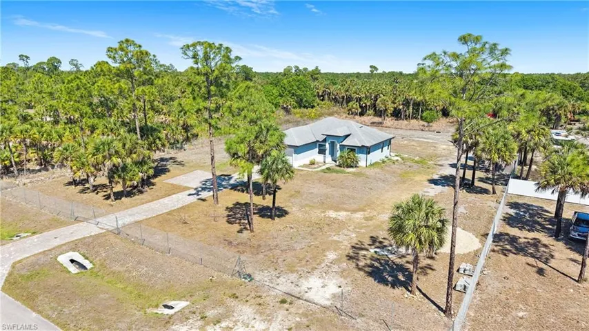 2685  20th SE AVE, Naples, FL 34117