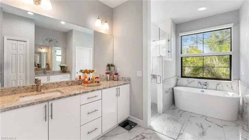 2685  20th SE AVE, Naples, FL 34117