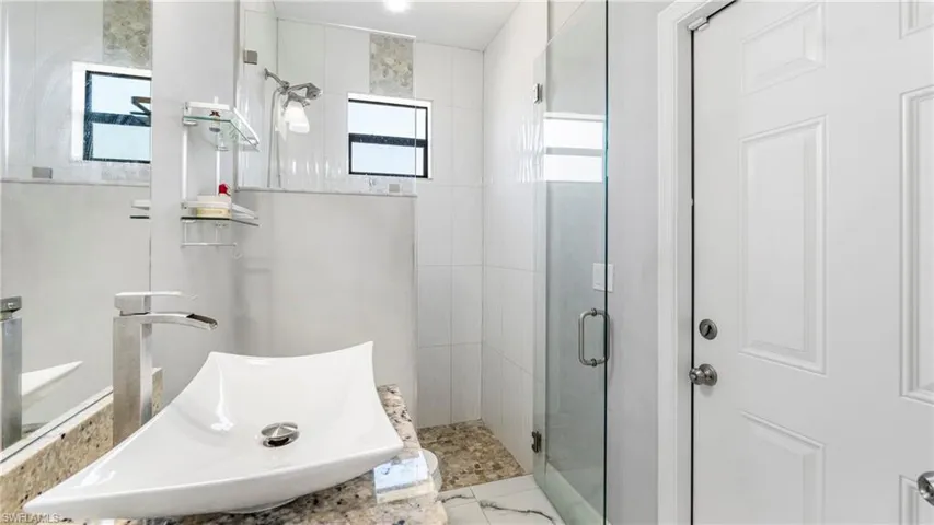 2685  20th SE AVE, Naples, FL 34117