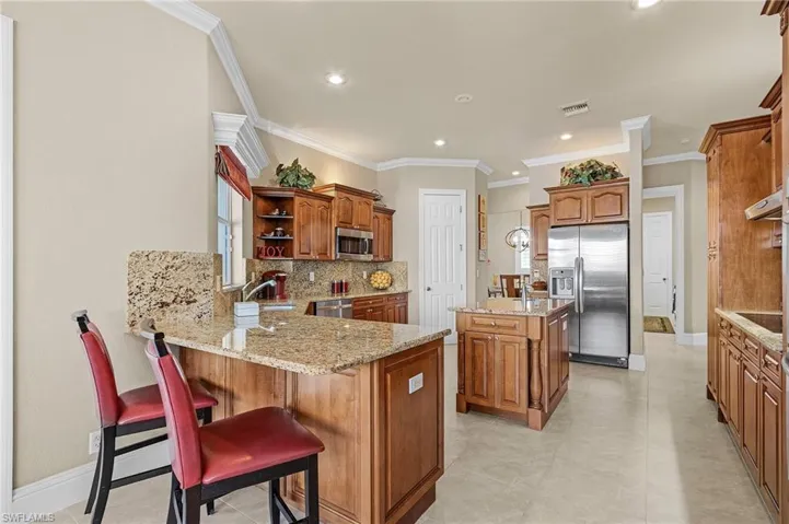 Breakfast bar