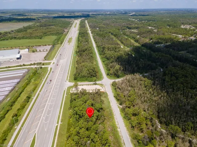 2810  Meadow  RD, Lehigh Acres, FL 33974