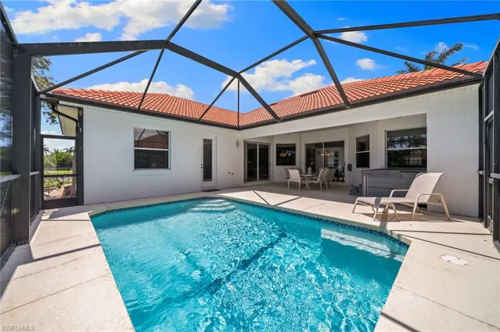 5014  Old Pond  DR, Naples, FL 34104
