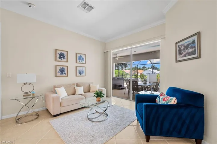 5014  Old Pond  DR, Naples, FL 34104