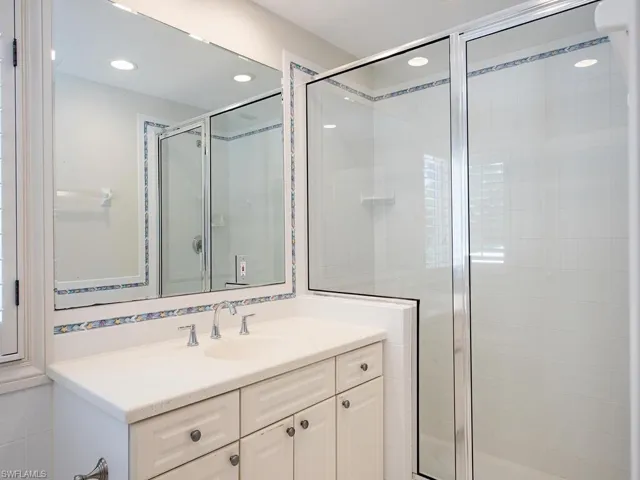 221 2nd Ave N, Naples, Florida 34102