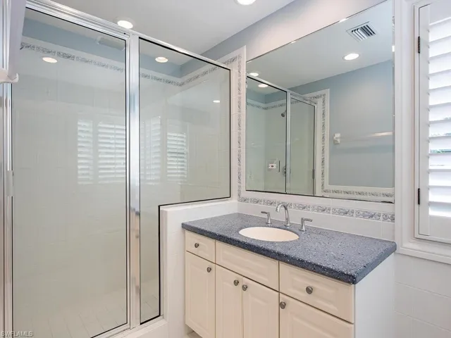 221 2nd Ave N, Naples, Florida 34102