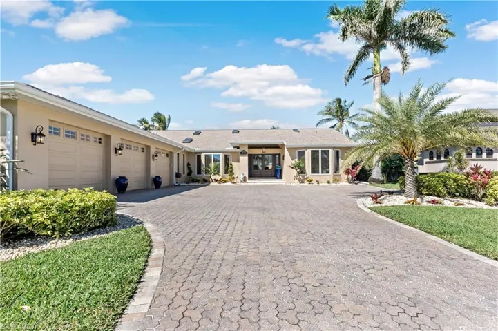 16726  Panther Paw  CT, Fort Myers, FL 33908