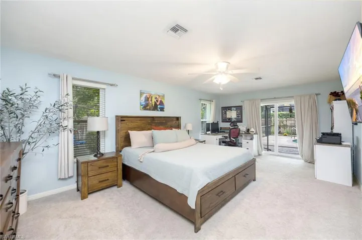 216 Willoughby Dr, Naples, Florida 34110
