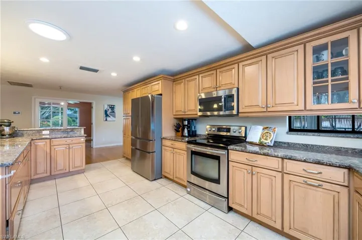 216 Willoughby Dr, Naples, Florida 34110
