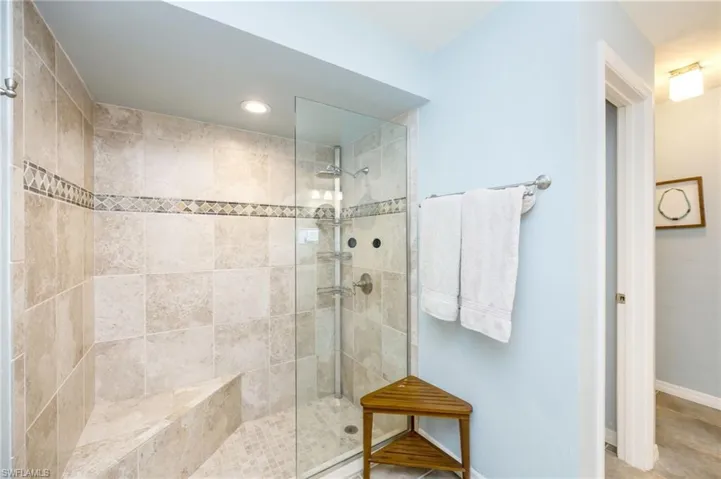 216 Willoughby Dr, Naples, Florida 34110