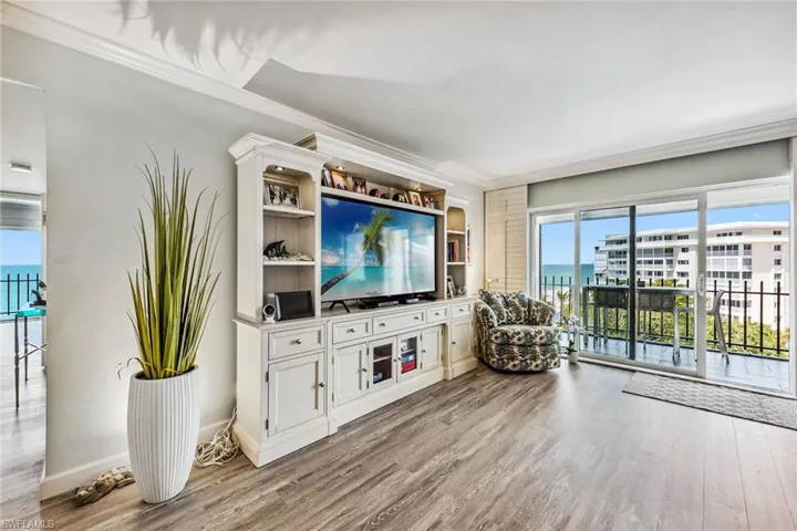 3399 Gulf Shore Blvd N # 611, Naples Fl 34103