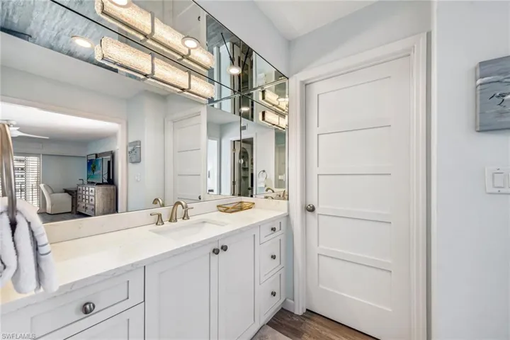 3399 Gulf Shore Blvd N # 611, Naples Fl 34103