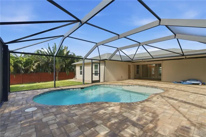 317 Sw 25th Ave, Cape Coral, Florida 33991