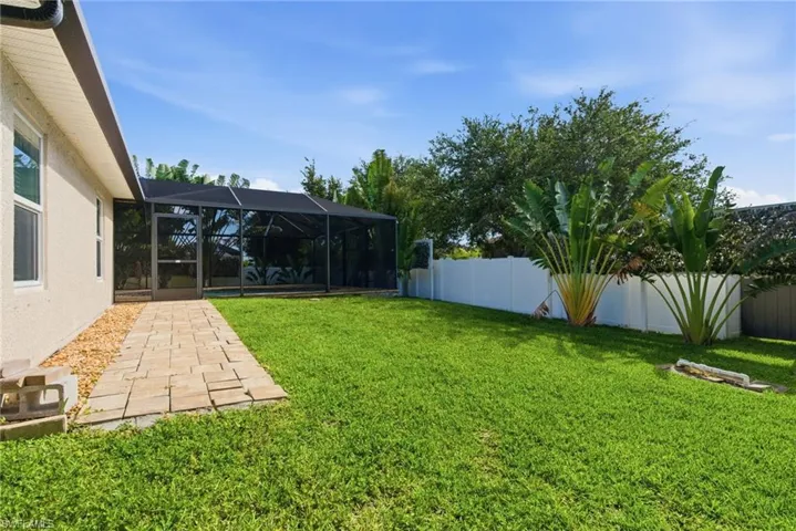 317 Sw 25th Ave, Cape Coral, Florida 33991