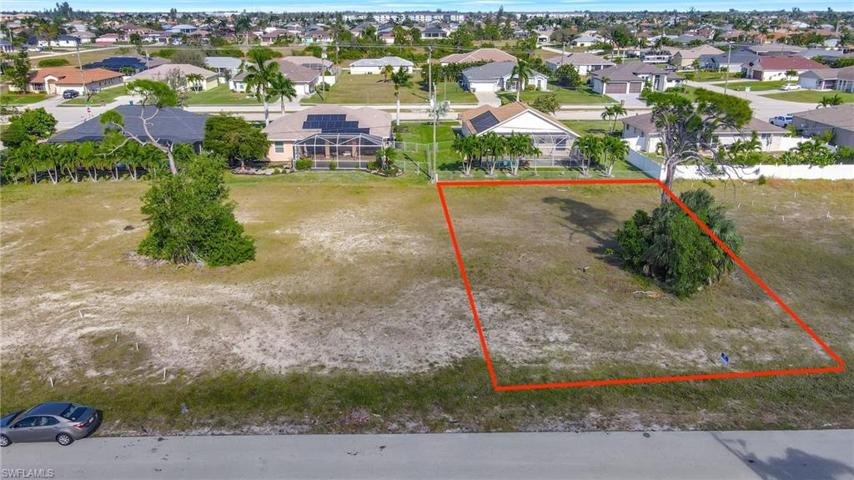 1811 SW 43rd ST, CAPE CORAL FL 33914