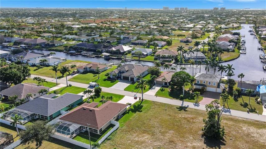1811 SW 43rd ST, CAPE CORAL FL 33914