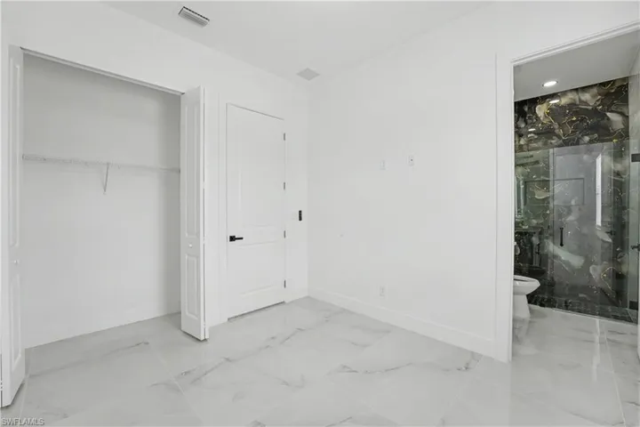 2803  1st W ST, Lehigh Acres, FL 33971
