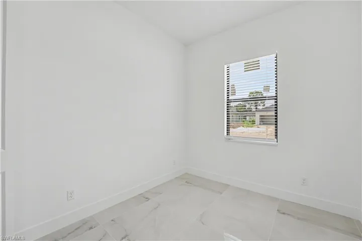 2803  1st W ST, Lehigh Acres, FL 33971