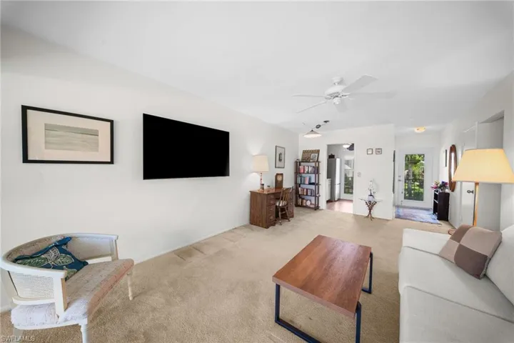 468 12th Ave S 468, Naples, Florida 34102