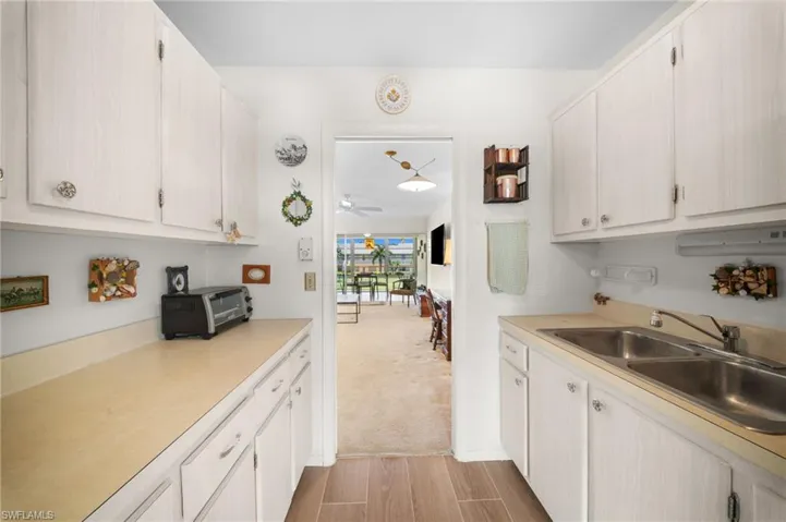 468 12th Ave S 468, Naples, Florida 34102