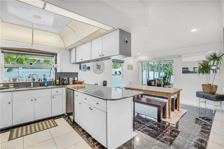 832 92nd Ave N, Naples Fl 34108