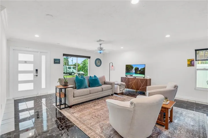 832 92nd Ave N, Naples Fl 34108