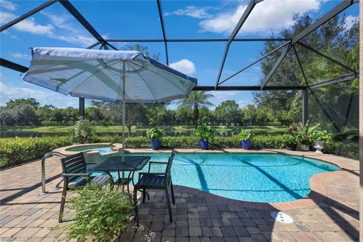 3130 Aviamar Cir, Naples, Florida 34114