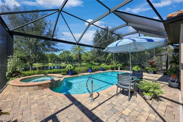 3130 Aviamar Cir, Naples, Florida 34114