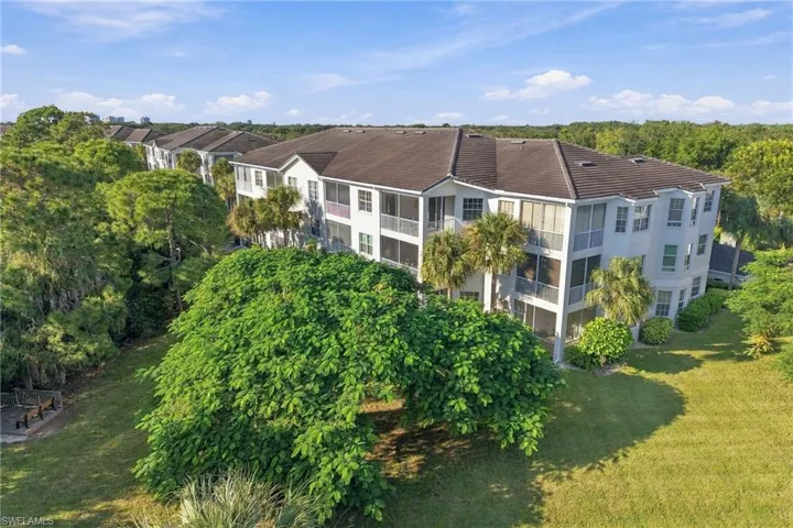 3431 Pointe Creek Ct 302, Bonita Springs, Florida 34134