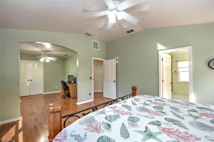 Master Suite with Den/Study and additional Closet