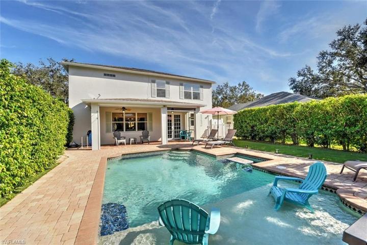 Private and Spacious Yard and Pool