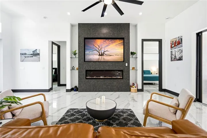 231 Gleason Pkwy, Cape Coral, Florida 33914