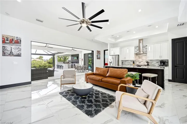 231 Gleason Pkwy, Cape Coral, Florida 33914