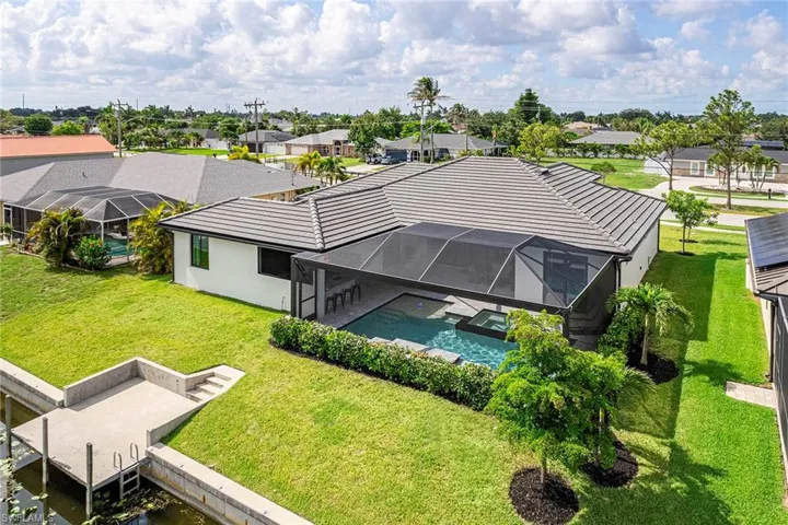 231 Gleason Pkwy, Cape Coral, Florida 33914