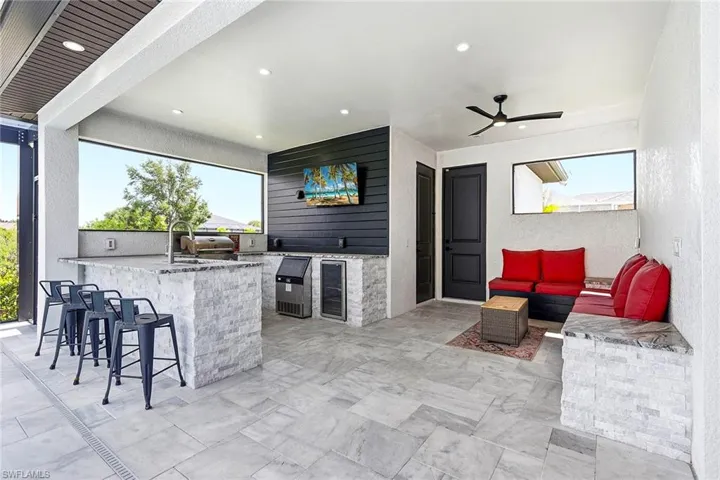 231 Gleason Pkwy, Cape Coral, Florida 33914