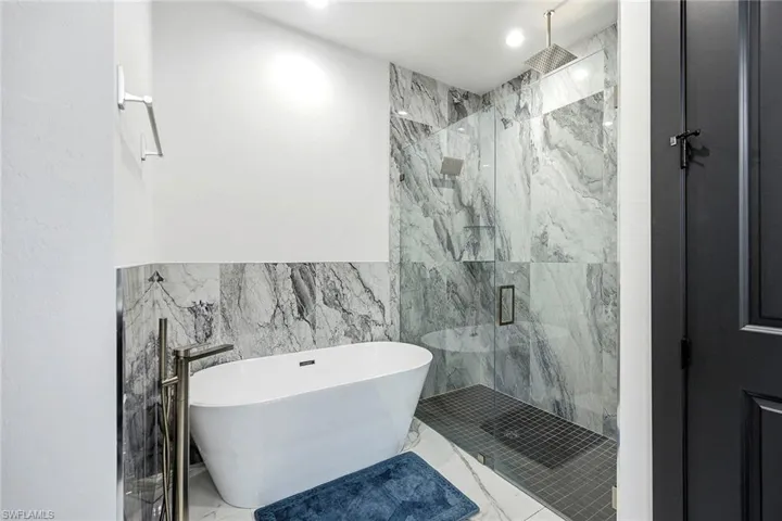 231 Gleason Pkwy, Cape Coral, Florida 33914