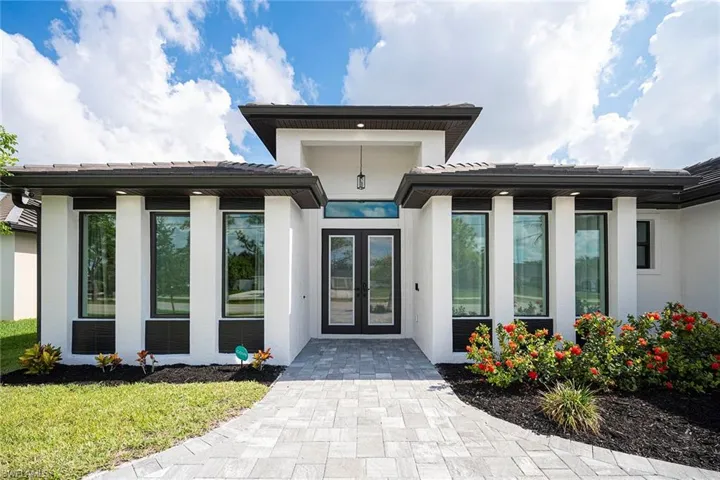 231 Gleason Pkwy, Cape Coral, Florida 33914