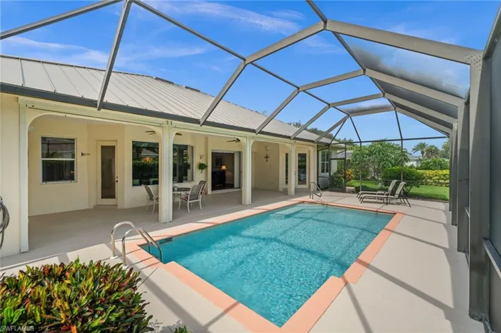 2027 Castle Garden Ln, Naples, Florida 34110