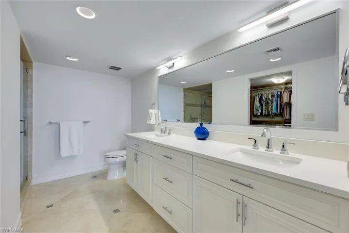 Quartz-Topped Dual Vanities