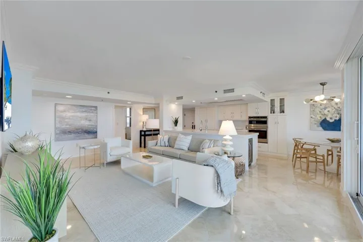 Open Design for Light-Filled Interiors