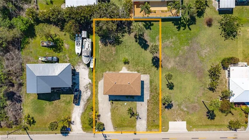 7431 Barrancas Ave, Bokeelia Fl 33922