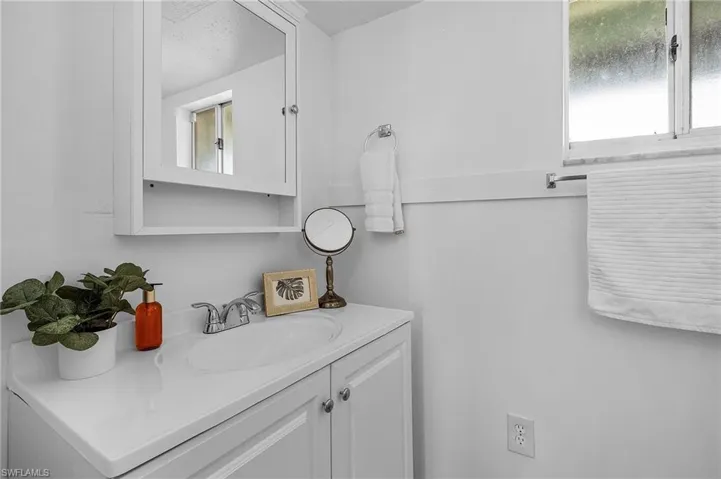 7431 Barrancas Ave, Bokeelia Fl 33922