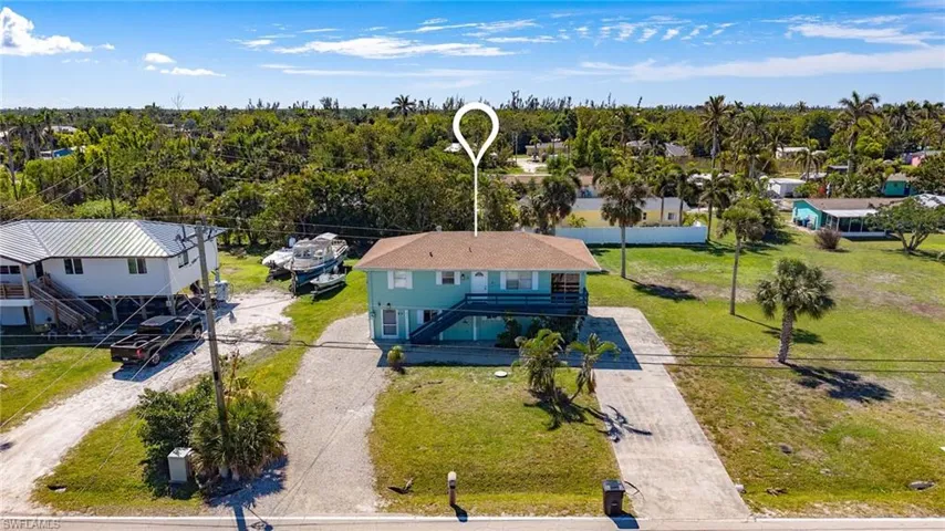 7431 Barrancas Ave, Bokeelia Fl 33922