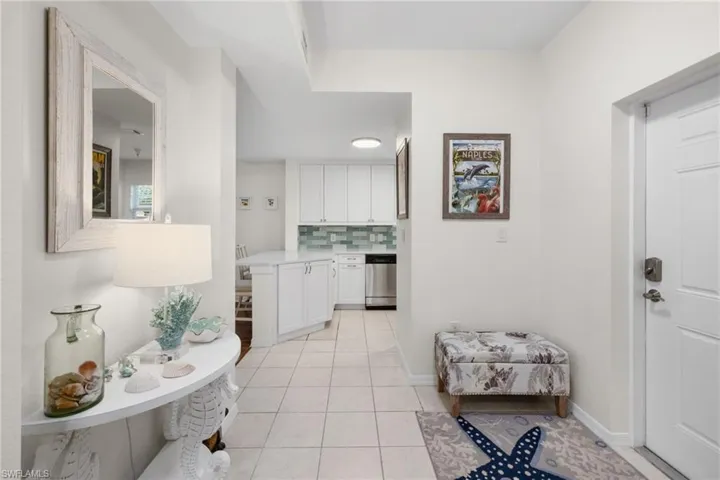 4510 Botanical Place Cir 107, Naples, Florida 34112