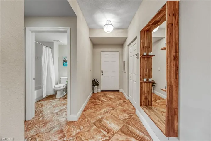 4630  Saint Croix  LN, Naples, FL 34109